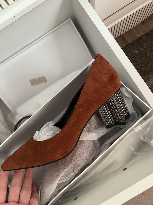 Новые туфли за 2000тг