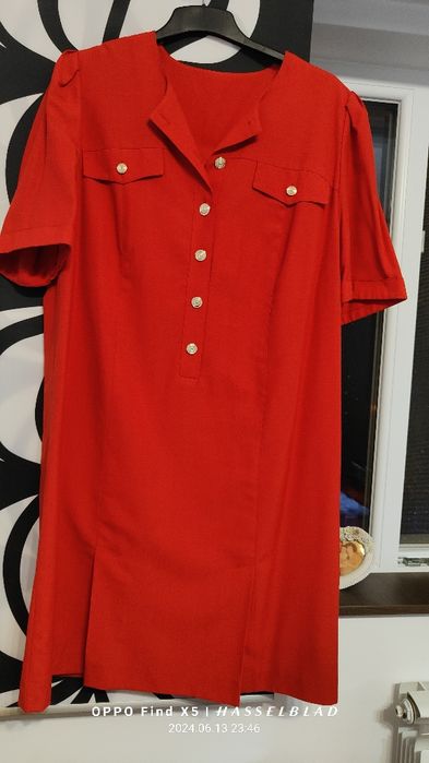 Vând rochii noi Nr 54