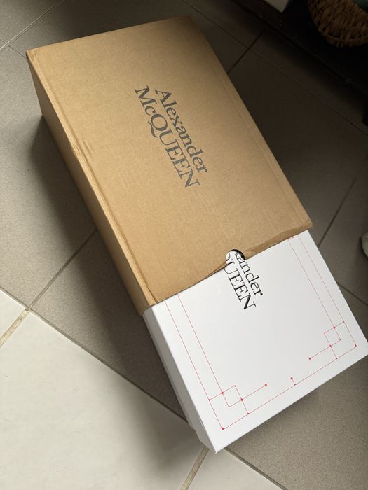 Pantofi Alexander McQuuen Oversized Sneakers- Noi, Ambalaj Complet