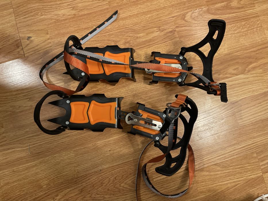 Coltari montani de gheata