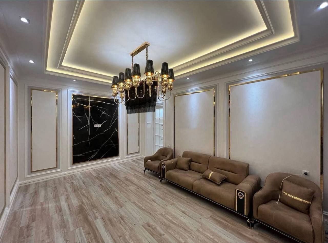 Продам евро дом Мирабадский район 2,4 сотки 250м2