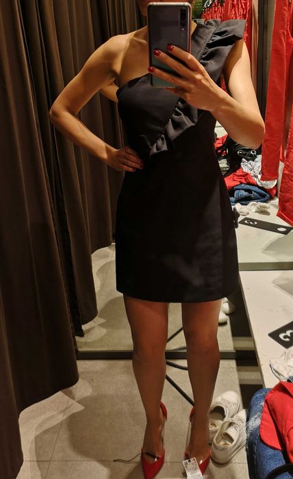 Рокля ZARA XS - нова