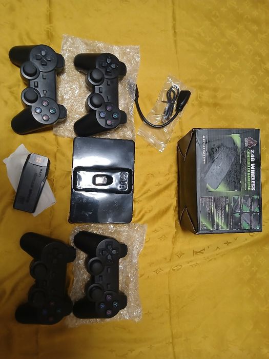 Assalom alekum Pristavka sotiladi 64gb Xar xil Uyinlar bor 2kishi