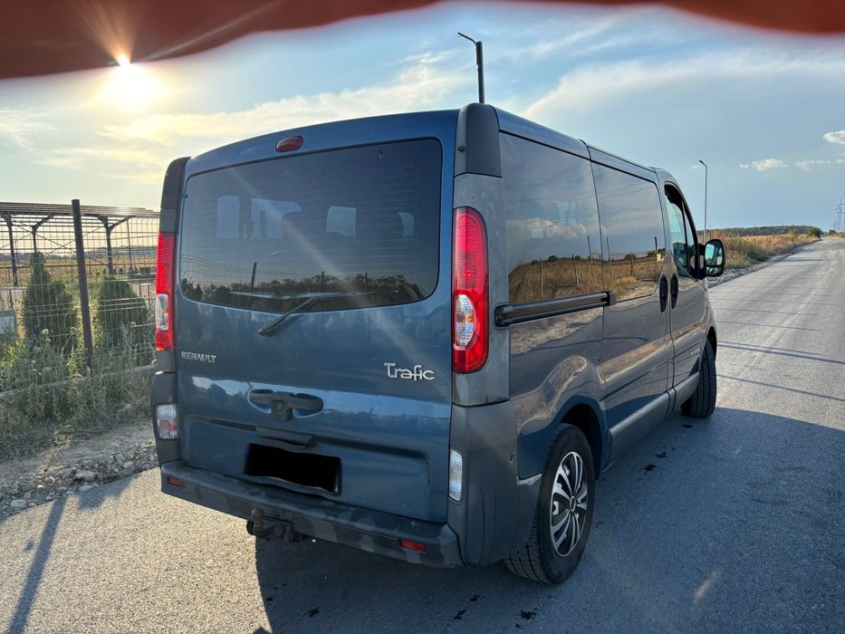Renault Trafic facelift 8+1