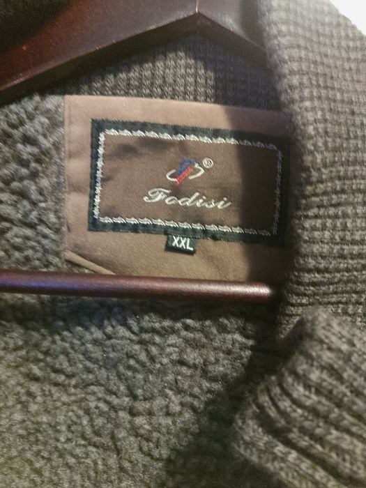 Haină bărbătească îmblănită ,material catifelat moderna și deosebită