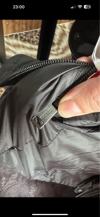 Geaca Guess fas -doua fete