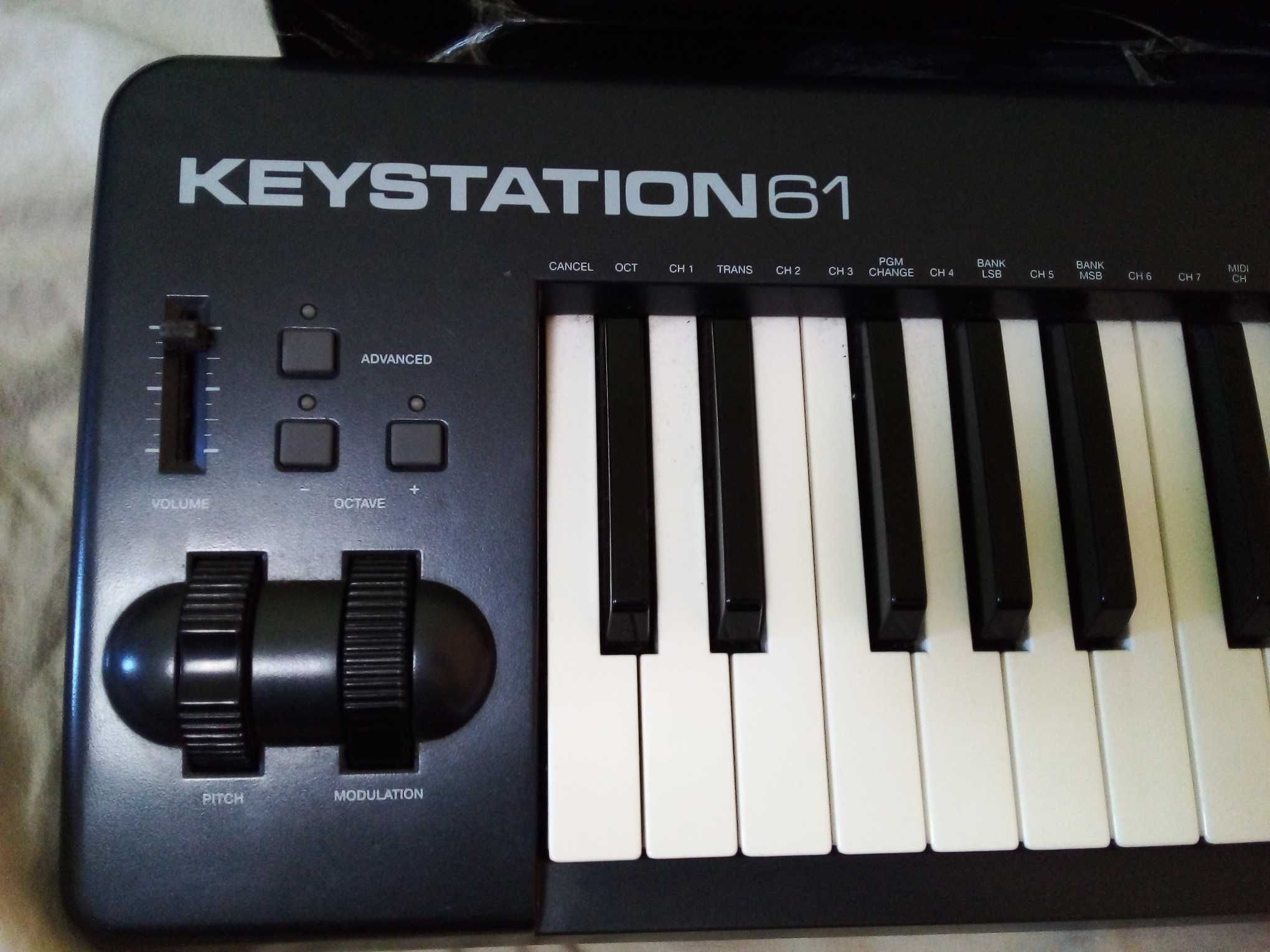 Keystation 61 Midi Keyboard