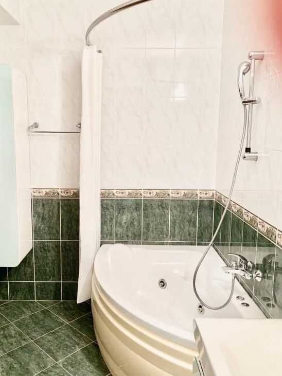 Дава се под наем Тристаен апартамент в Пловдив, Беломорски - 90 кв.м за 316.2 € - Снимка #1