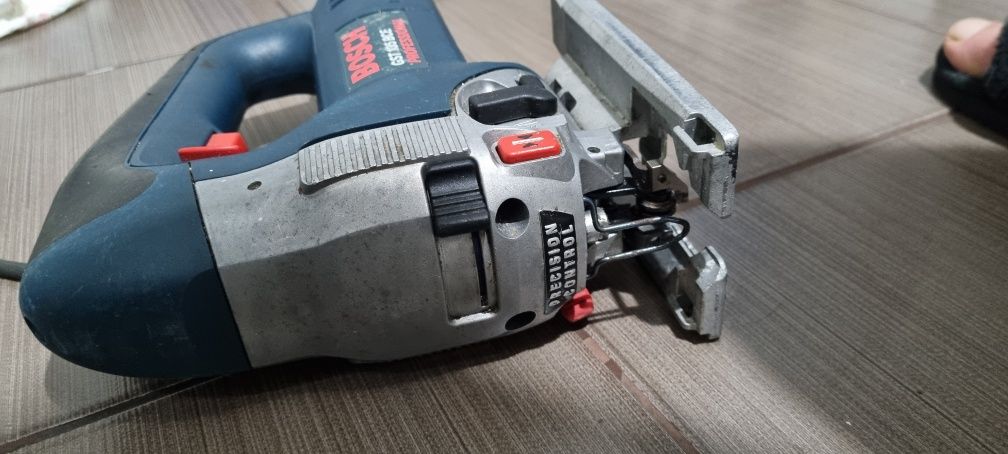 Bosch Fierăstrău pendular profesional