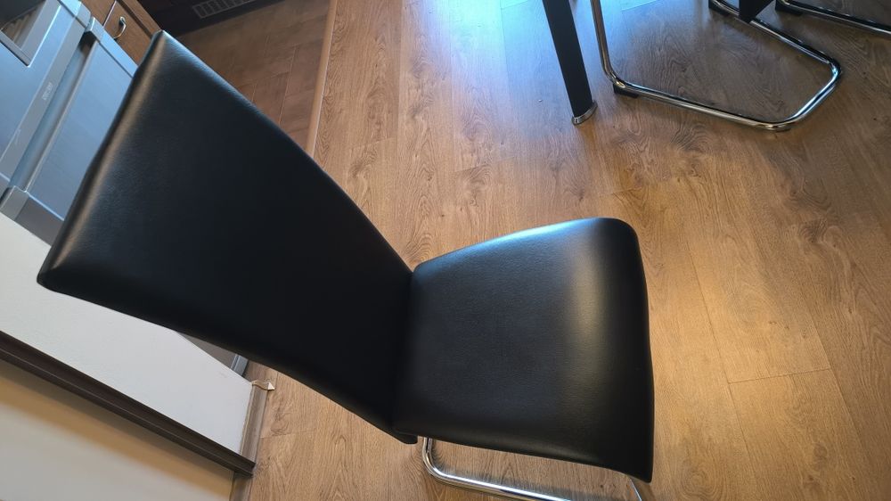 Маса със столове - комплект