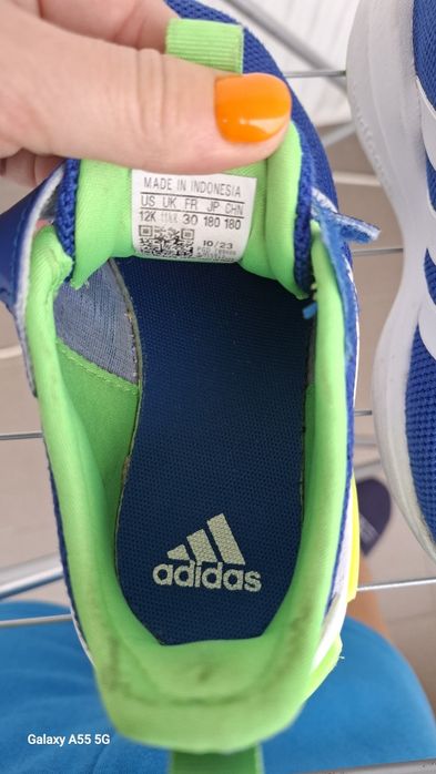 Pantofi sport adidas, mărimea 30