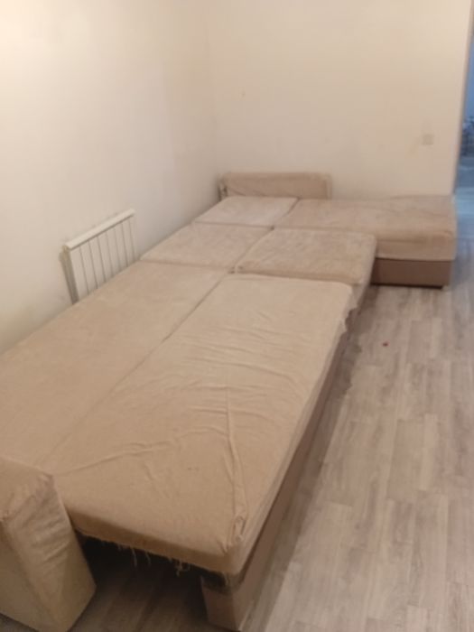 Кровать с матрасом и диван