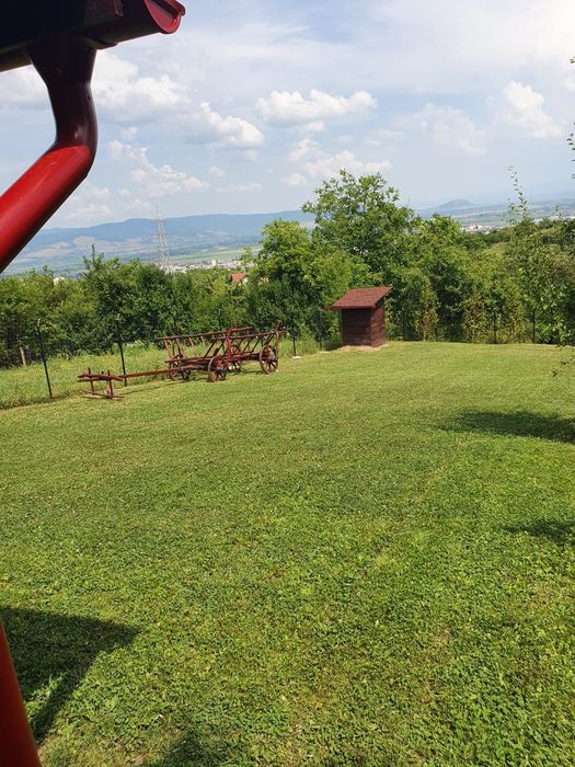 Vand Teren cu cabana