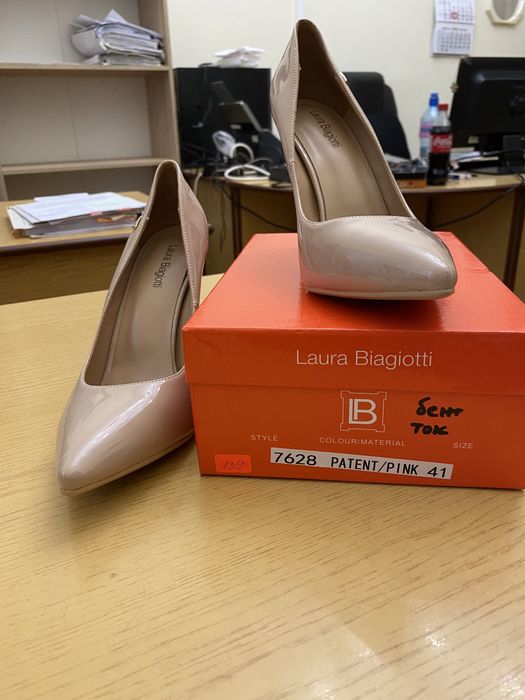 laura Biagiotti - обувки