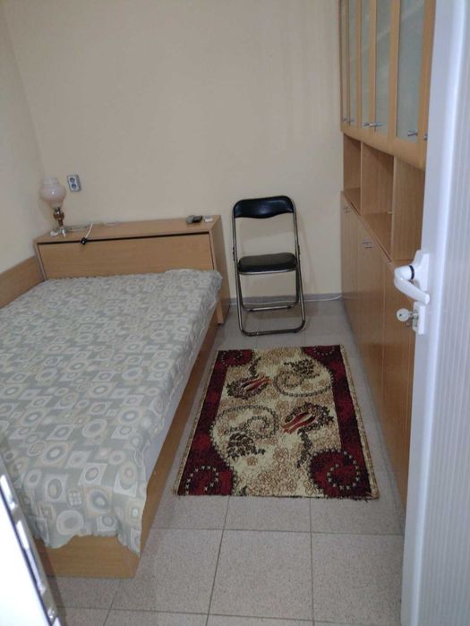 Двуетажна къща 120 кв. м с 5 стаи + 640 кв. м двор  в с. Драгомирово
