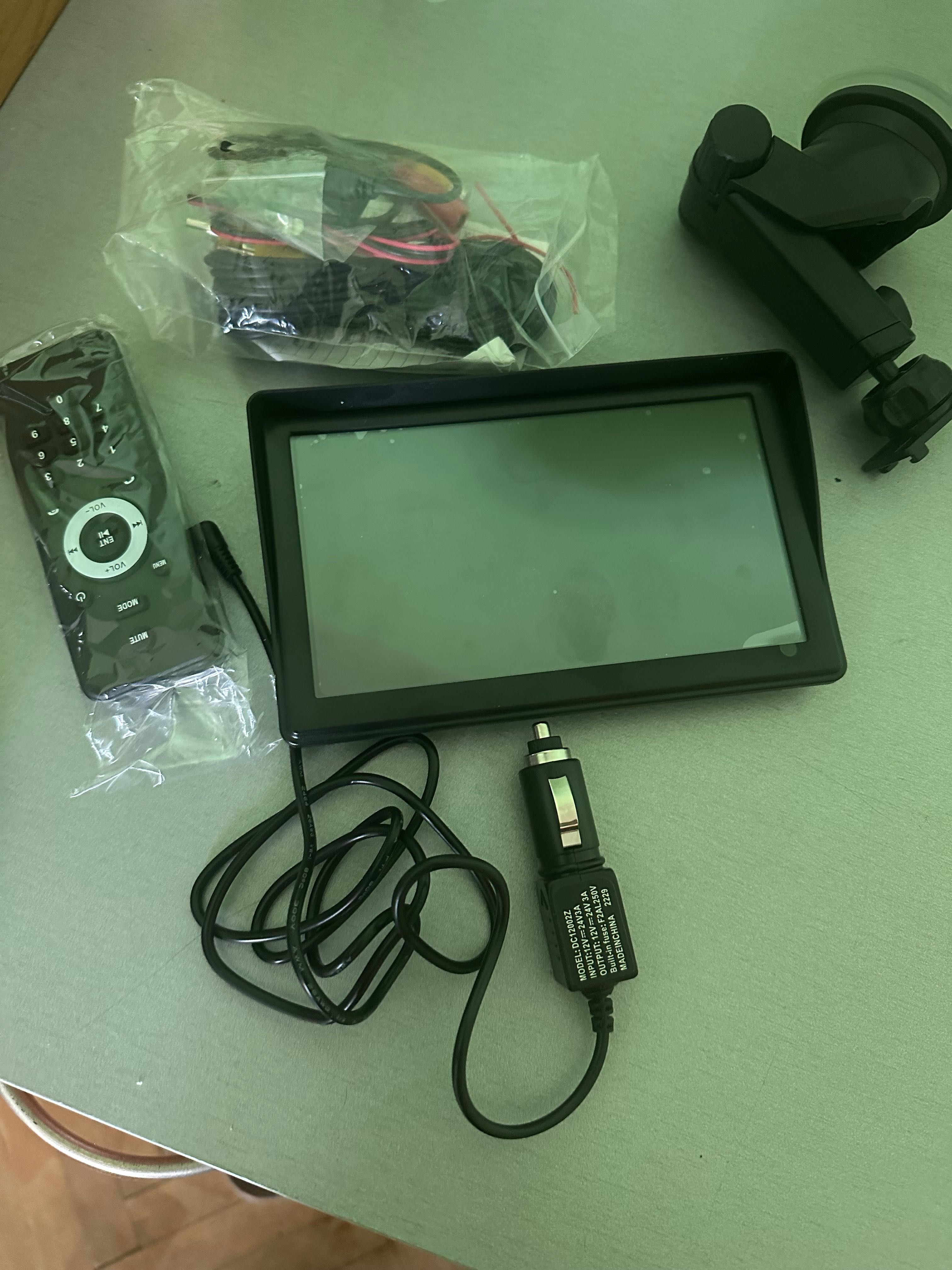 Продавам Carplay чисто нов