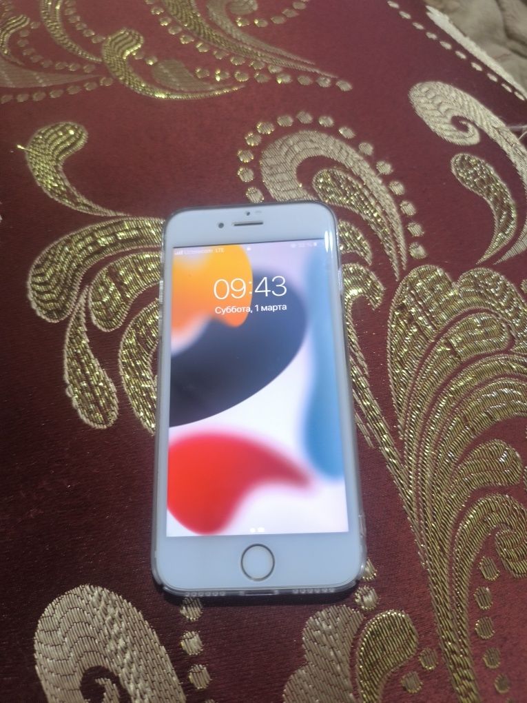 iPhone 7 sotiladi 128/8