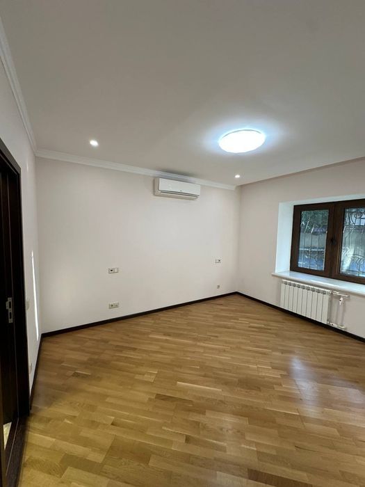 Продаётся нежилое помещение