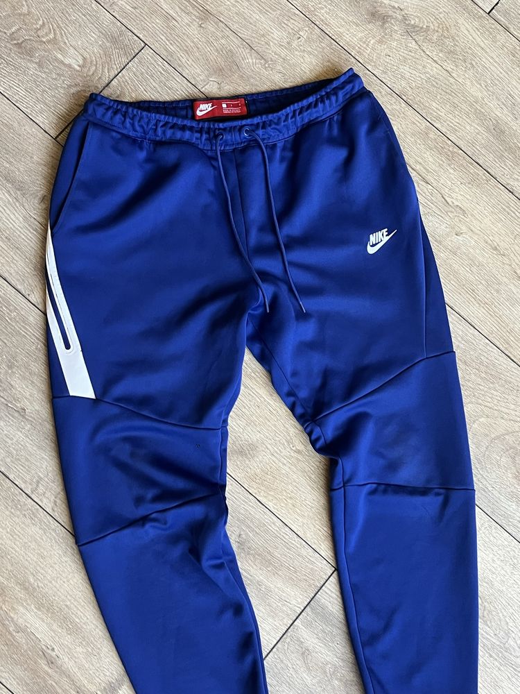 NIKE Tech Fleece ICON Joggers : размер Л / Оригинал