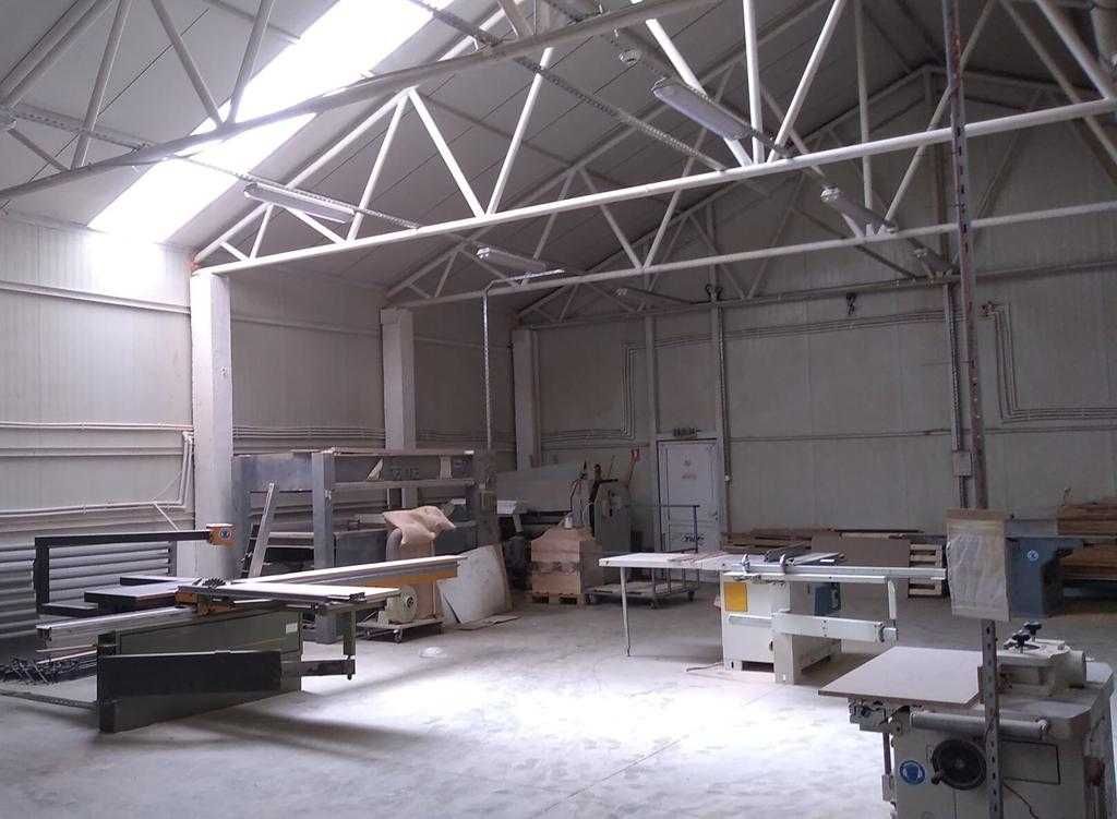 Vanzare afacere fabrica mobila 1160m2 completa si teren intrav 5660m2