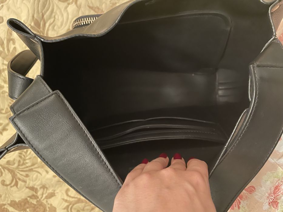 Geanta neagra de piele