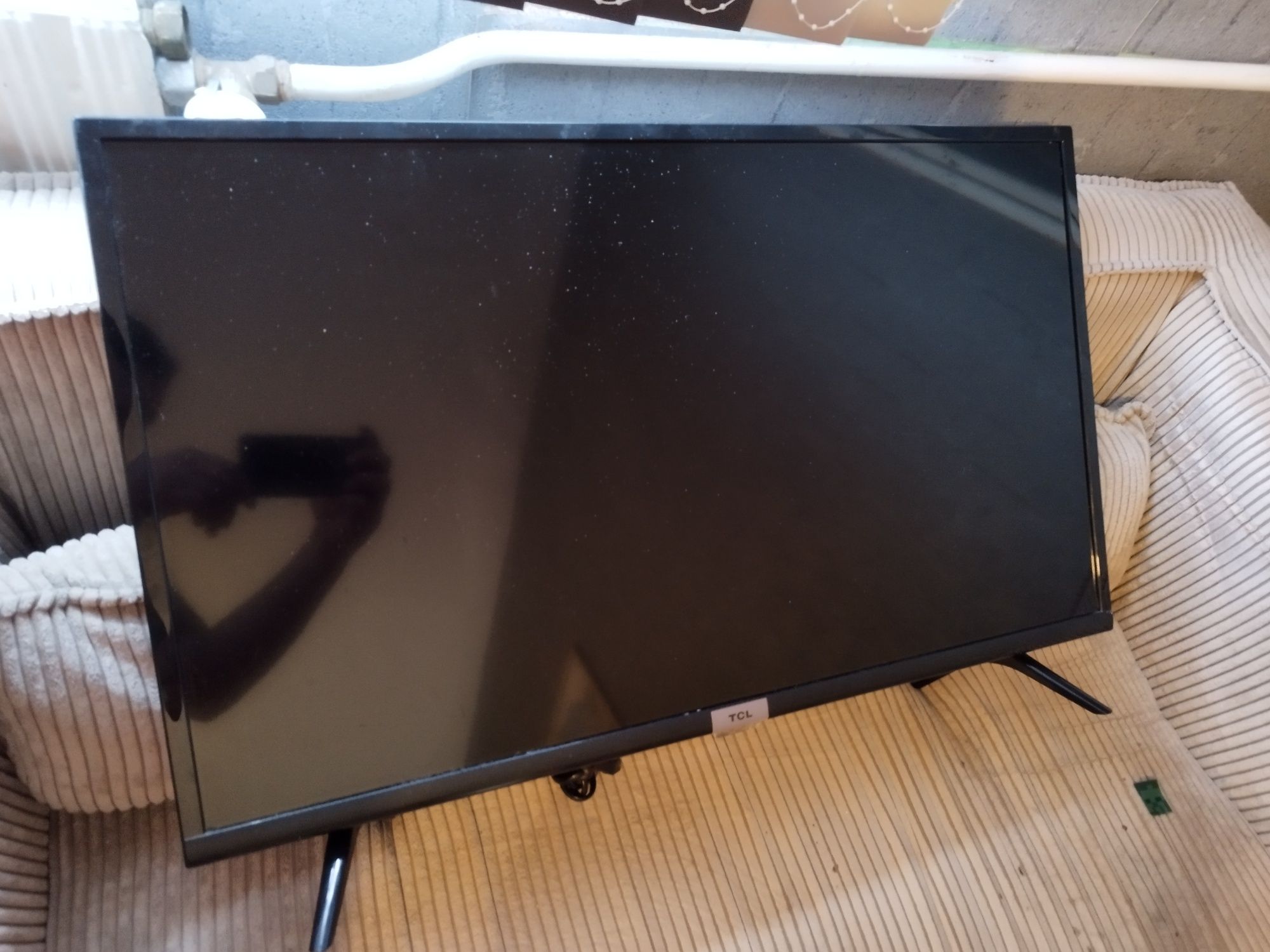 Проддавам телевизор TCL за части!