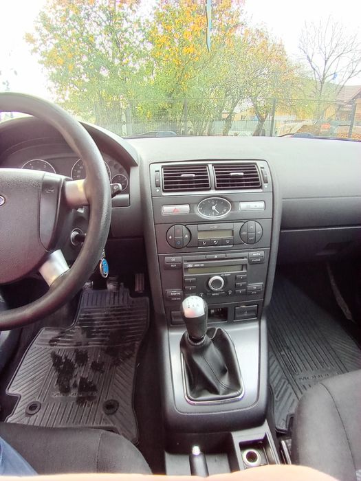 De vânzare ford mondeo mk3 2.0 tdci 2005 115cp