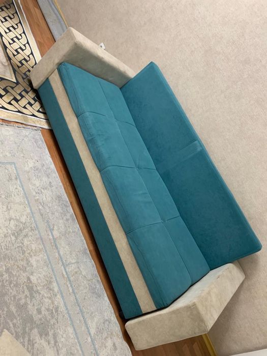 Продам диван в хорошем состоянии