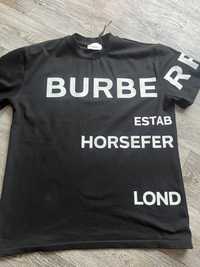 Тениски на Burberry и Fendi
