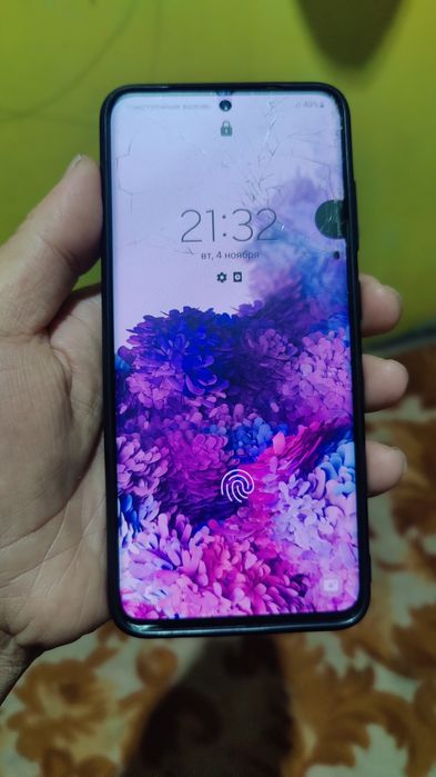 Samsung S20 память 8/128 Gb