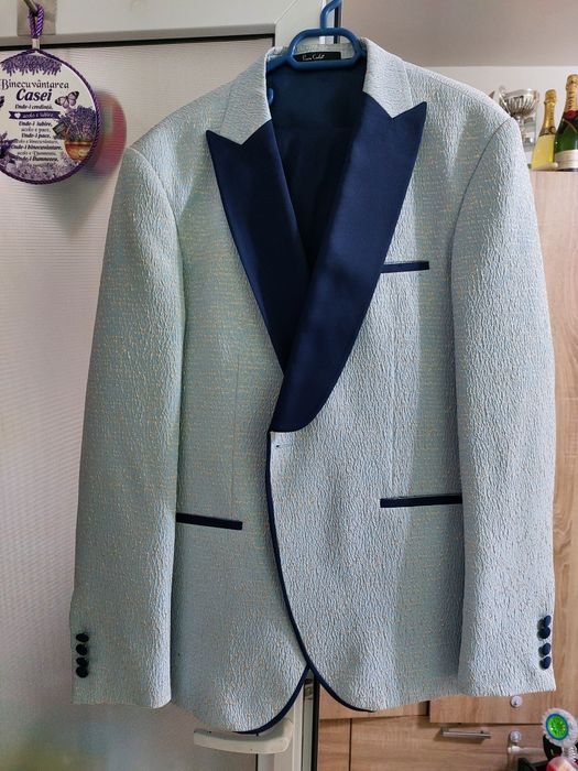 Costum mire marime 56