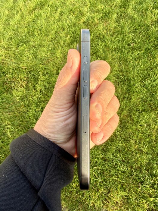 Vand iphone 15 pro, 256 gb,impecabil