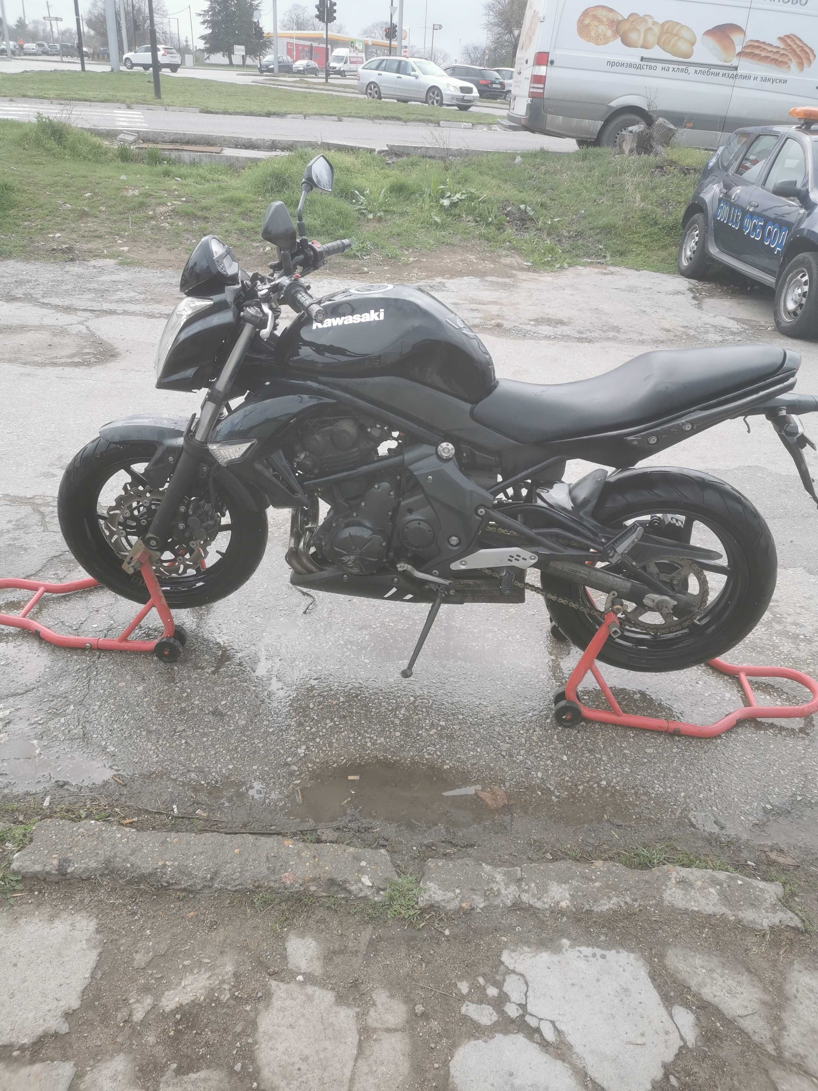 Kawasaki er6n 2011