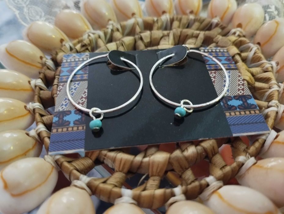 Обеци комплект, не използвани