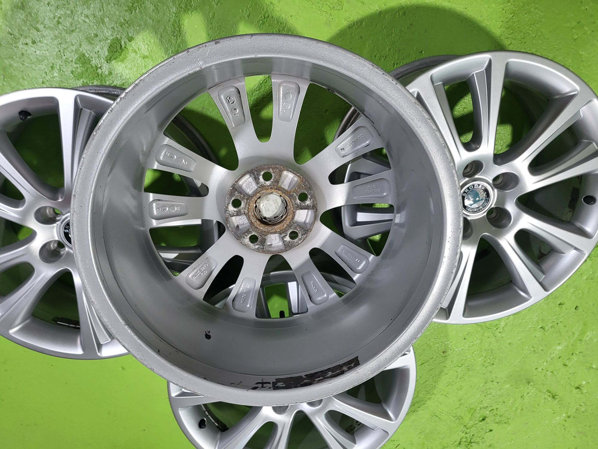 18 5x112 Skoda лети джанти 5х112 шкода