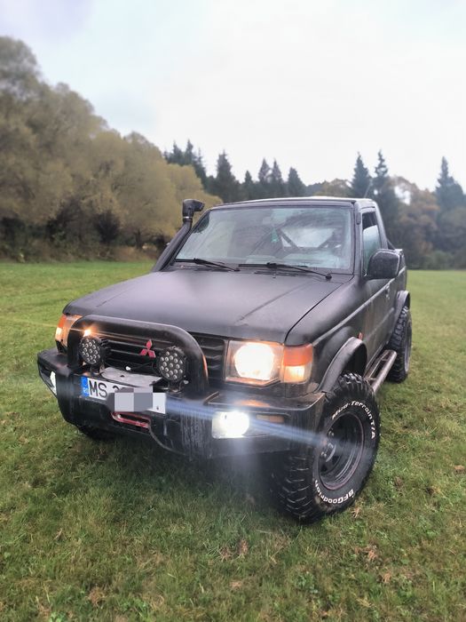 Mitsubishi Pajero 2.5 autoutilitara