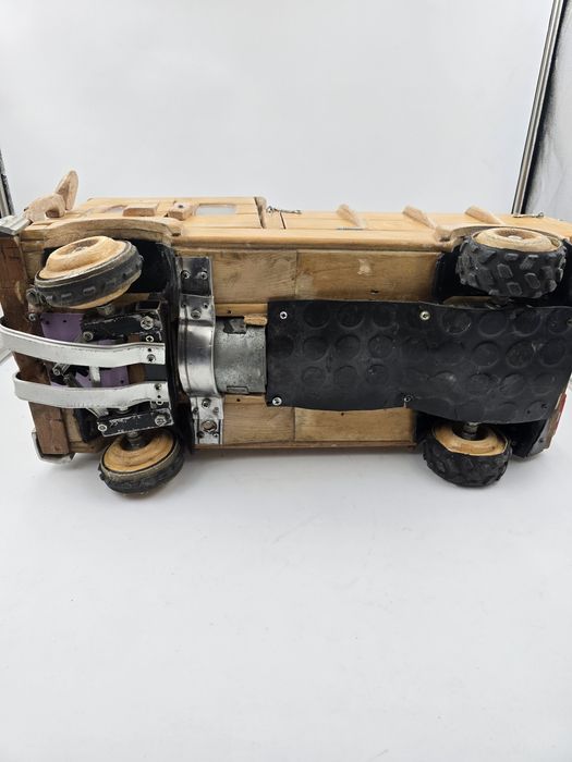 Jucarii vechi  automodel