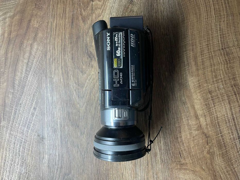 Camera video Sony cu HDD si obiectiv Wide