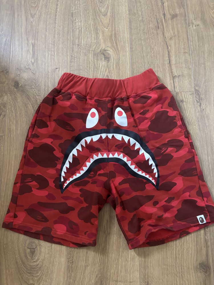 A Bathing Ape Bape 1st Camo Shark Sweatshorts Размер Л