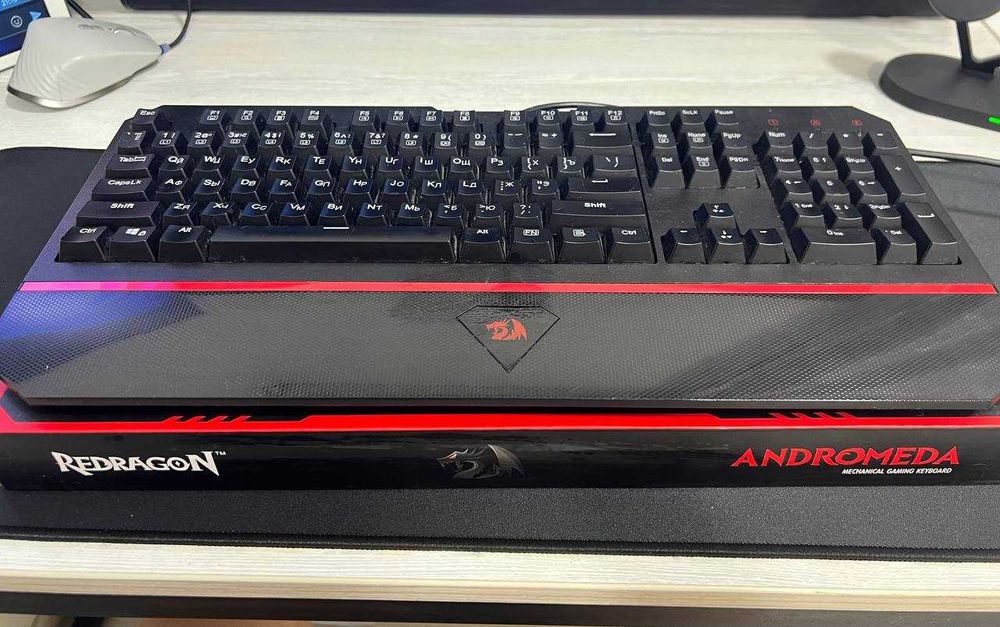 Механическая клавиатура Redragon Andromeda