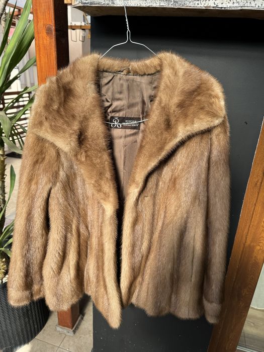 haina blana nurca noua