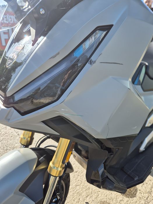 Vand ori dezmembrez honda xadv 2025 3443 km avariata