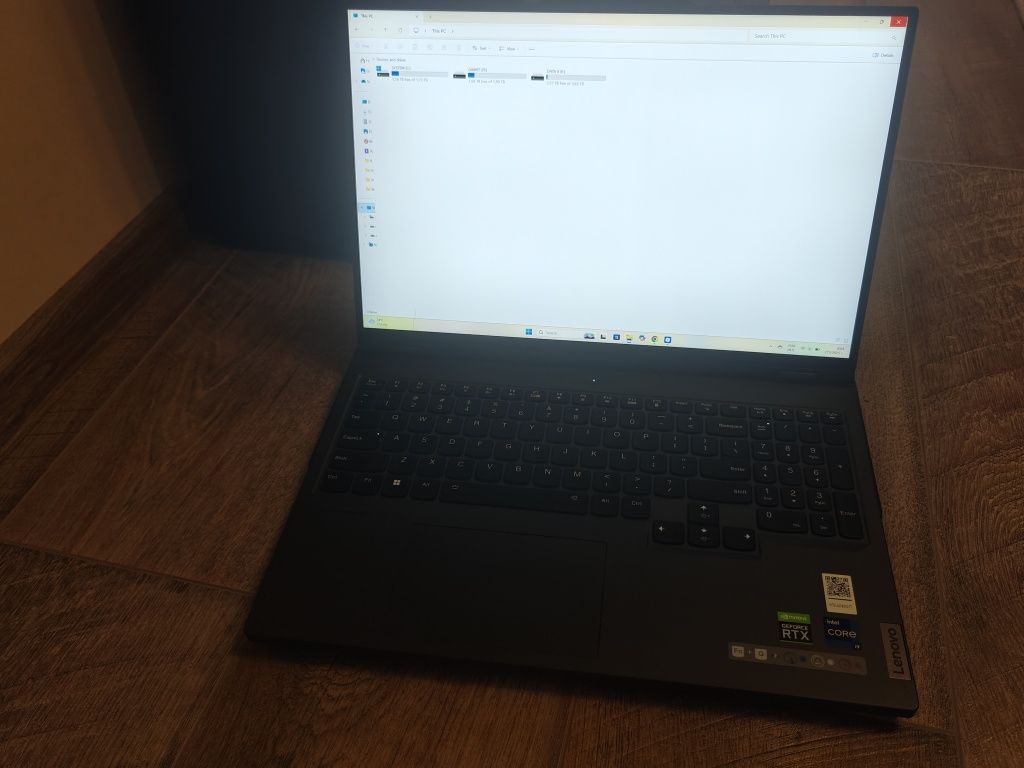 Геймърски лаптоп Lenovo Legion Pro 7
