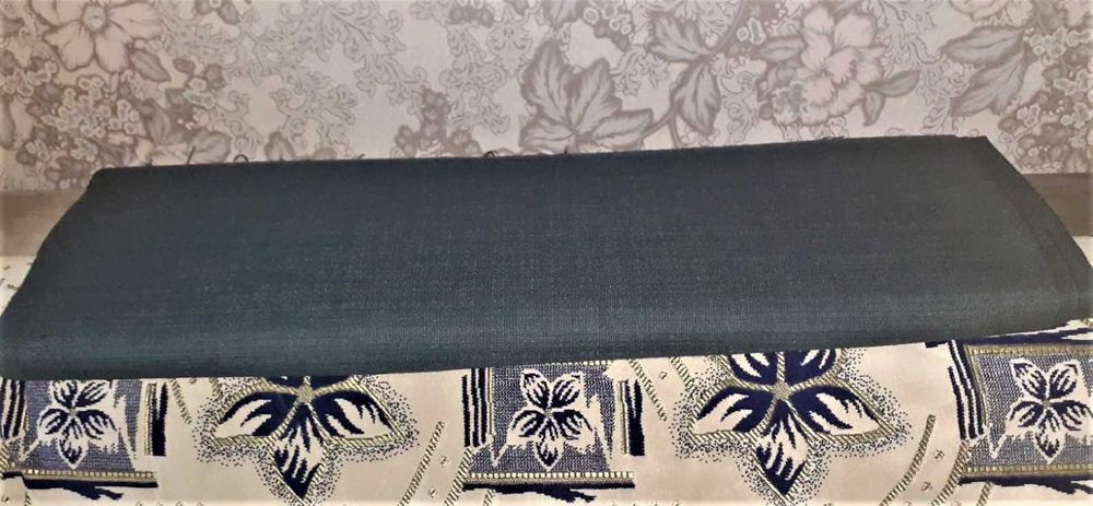 Ткань костюмная \большой отрез\ Советских времен. Натуральная ткань.