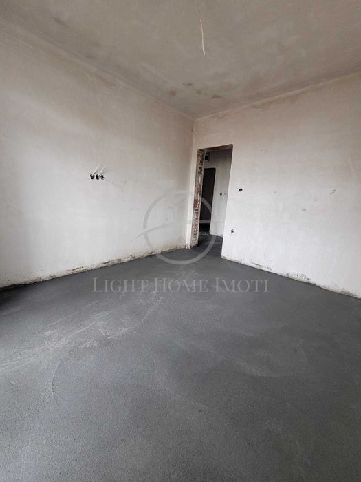 Продава се Тристаен апартамент в Пловдив, Остромила - 92 кв.м за 1153 €/кв.м - Снимка #4