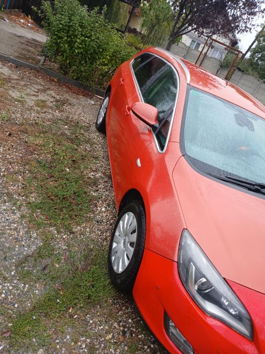 Opel astra j sport tourer
