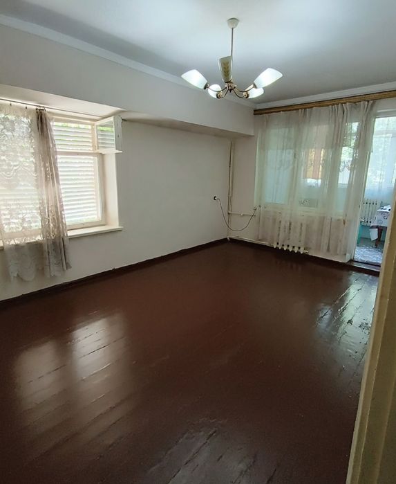 Юнусабад 4, 1/3/4 КиРпИч Балкон 6 на 2 Средний Ремонт