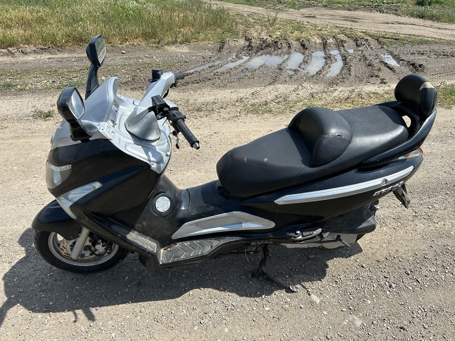 Scuter SYM GTS 125 EVO