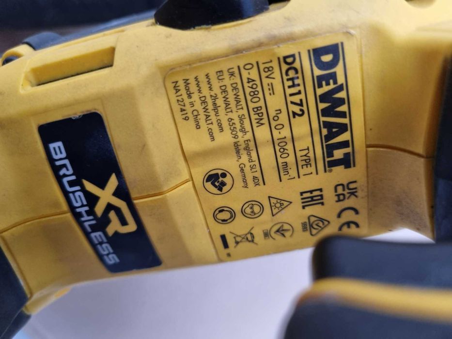 Акумулаторен перфоратор DeWALT DCH172TY1 18 V