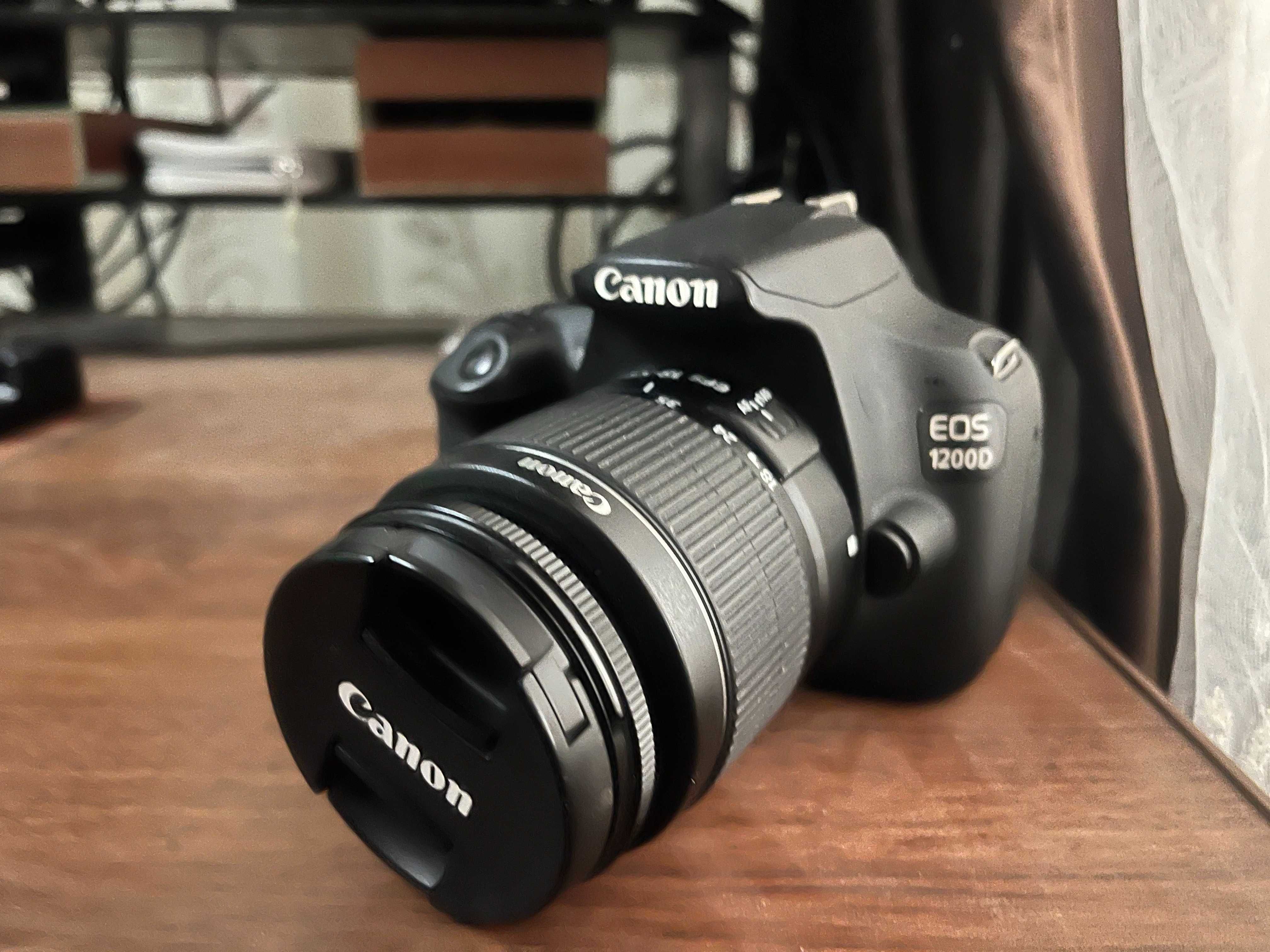 Canon 1200D почти новое